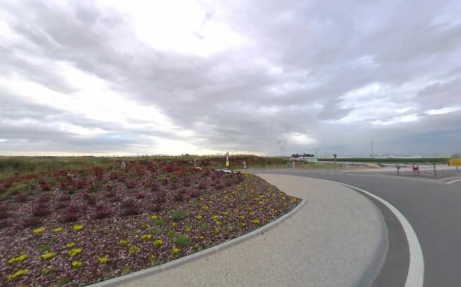 Vue du Rond-point anonyme n°723791682