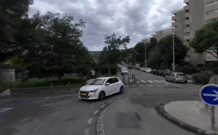 Vue du Rond-point anonyme n°730185661