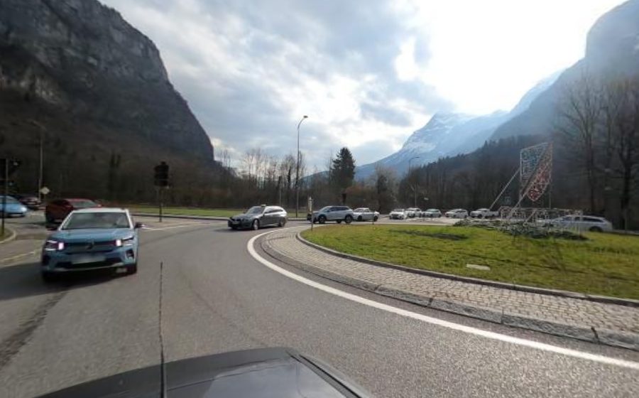Vue du Rond-point anonyme n°733227431