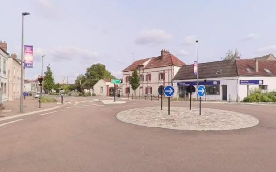 Vue du Rond-point anonyme n°738792639