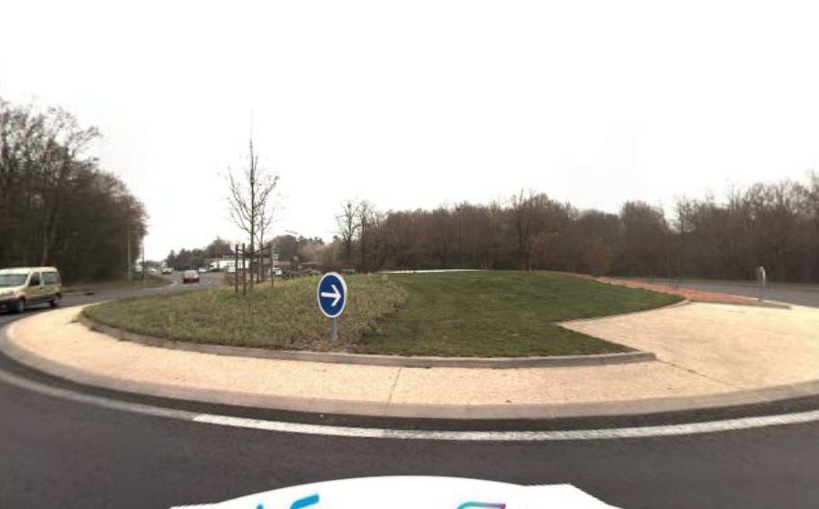 Vue du Rond-point anonyme n°740105994