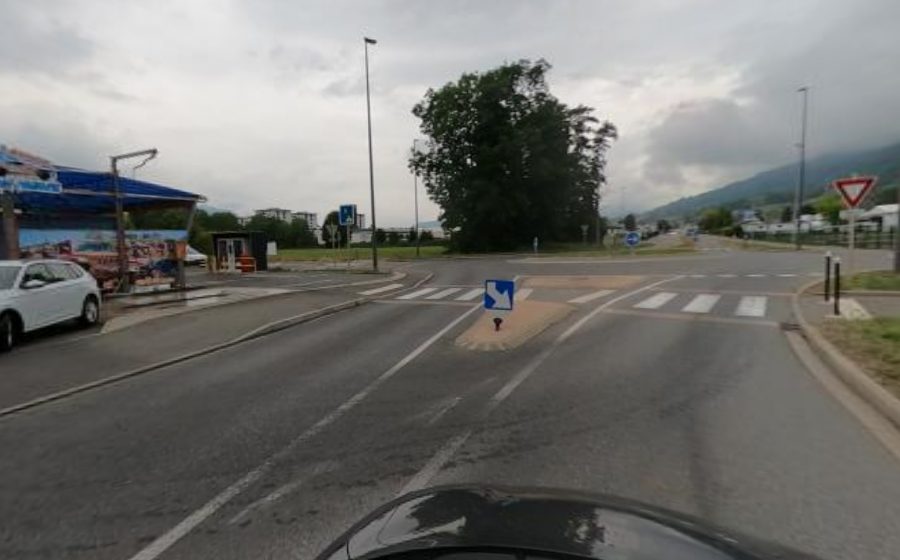 Vue du Rond-point anonyme n°782041893