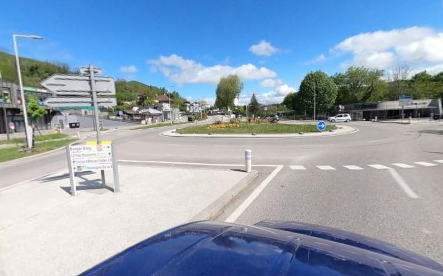 Vue du Rond-point anonyme n°818061825