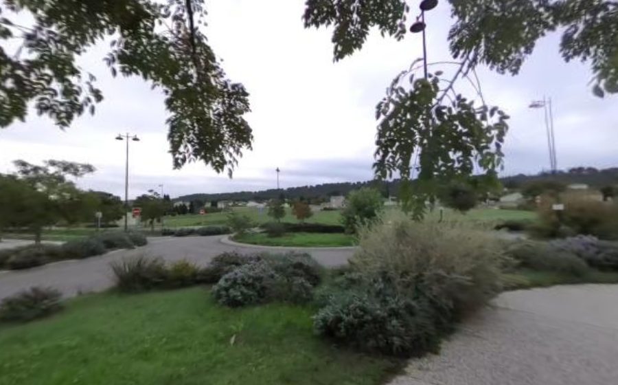Vue du Rond-point anonyme n°819789316