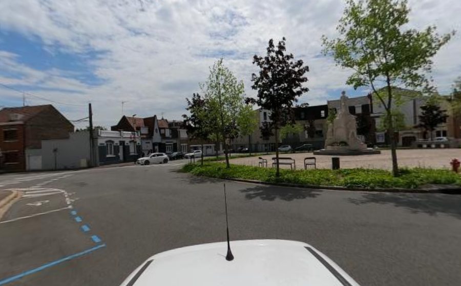 Vue du Rond-point anonyme n°82494706