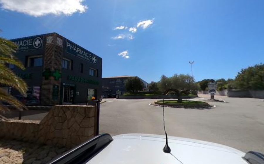 Vue du Rond-point anonyme n°828291939