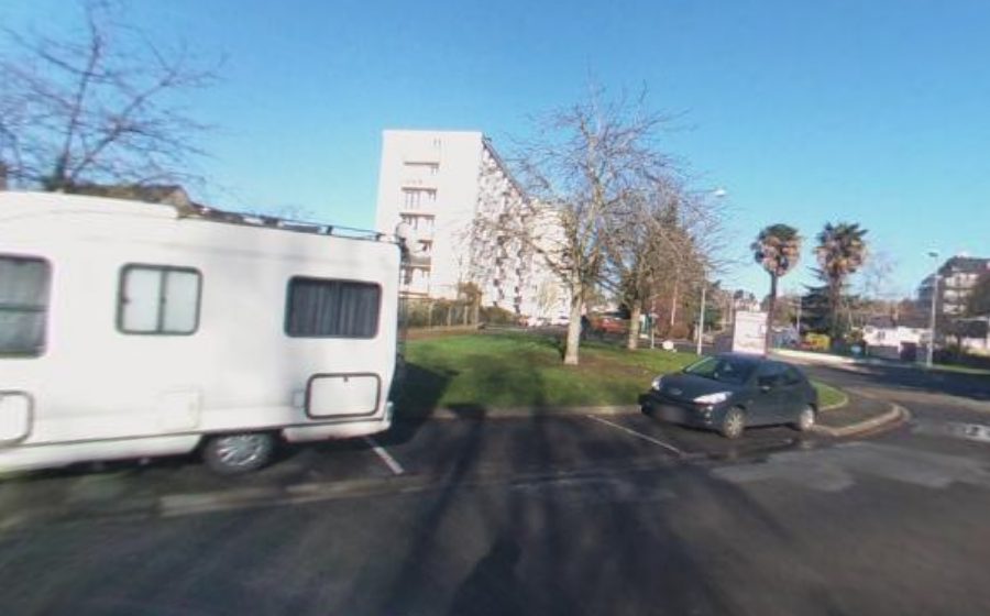 Vue du Rond-point anonyme n°83601532