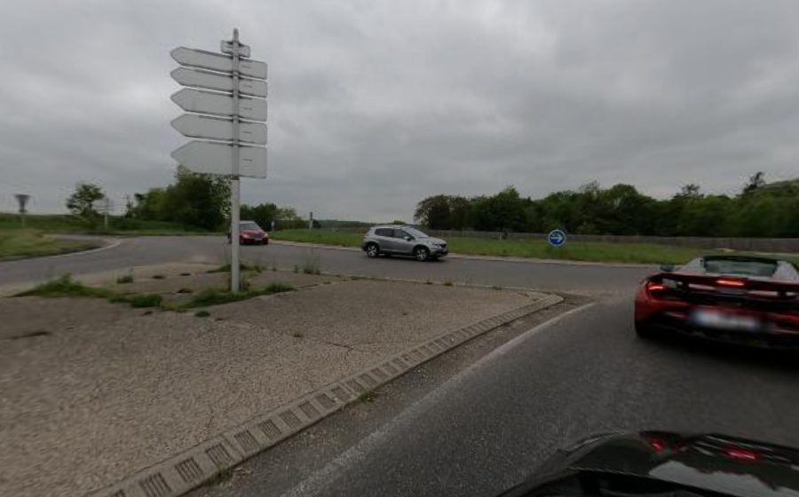 Vue du Rond-point anonyme n°852778589