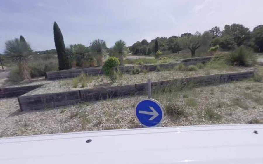 Vue du Rond-point anonyme n°85536063