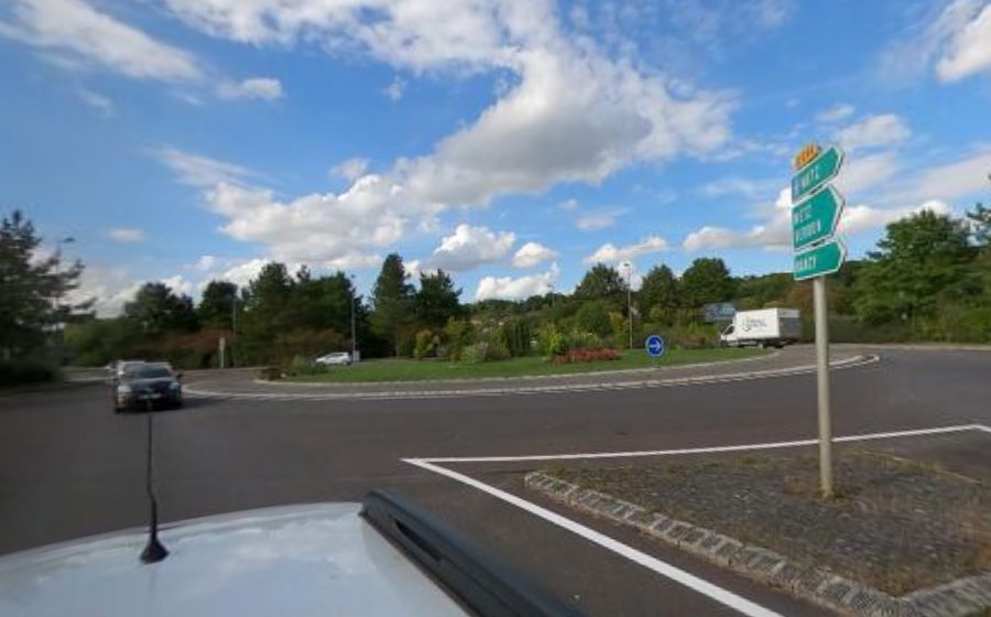 Vue du Rond-point anonyme n°96748917