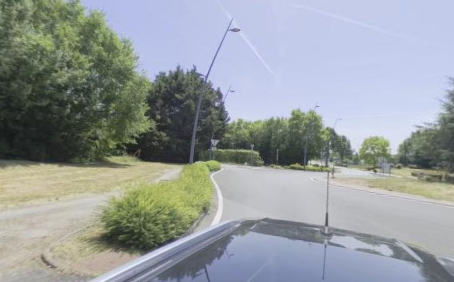 Vue du Rond-point anonyme n°97241492