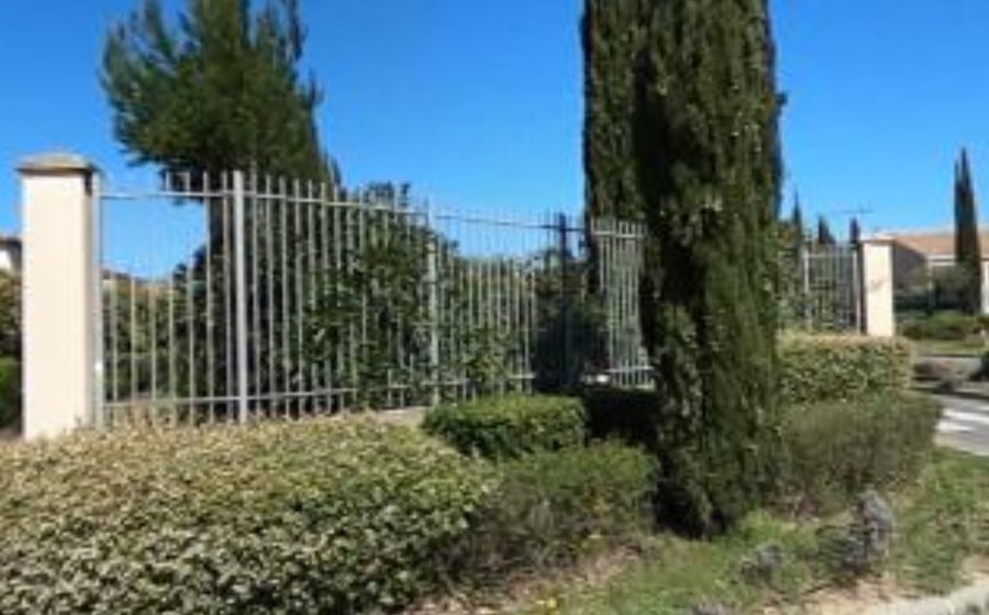 Vue de la Esplanade du Domaine des Oliviers